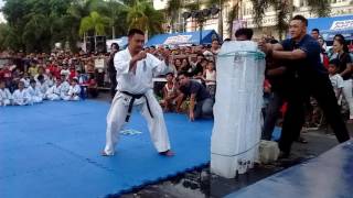 Sensei Artemio MancolKyokushin Tameshiwari [upl. by Marsden]