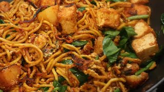 Mee Goreng Mamak Very simple recipe  Malaysian Stir Fried Noodles [upl. by Kippie981]