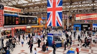 A Walk Through The London Victoria Station London England [upl. by Akenet]