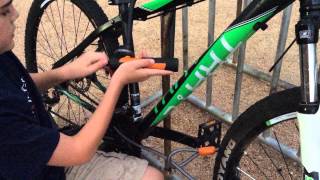 How To Use An OnGuard ULock With A 29quot Bike Real World [upl. by Budworth]